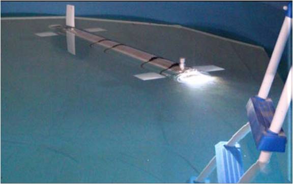Il robot sottomarino VENUS nella piscina del Laboratorio durante una fase di test.